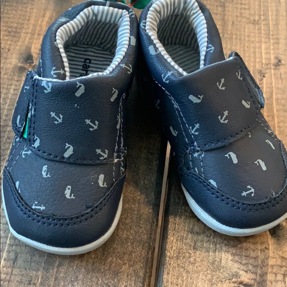 Carter’s size 4 baby shoes